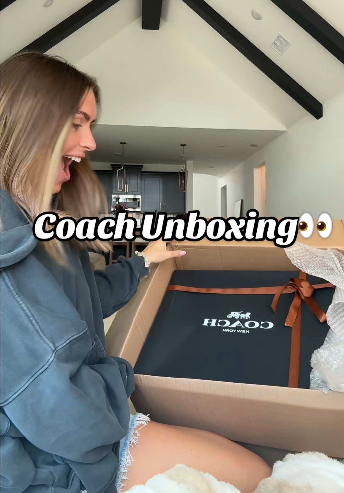THANK YOUU @Coach 🤏🏼