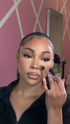 WATCH FOR CREASELESS UNDEREYES😱😍! #fypシ #makeuptutorial #creaselessconcealer #makeuphacks #makeuptricks 
