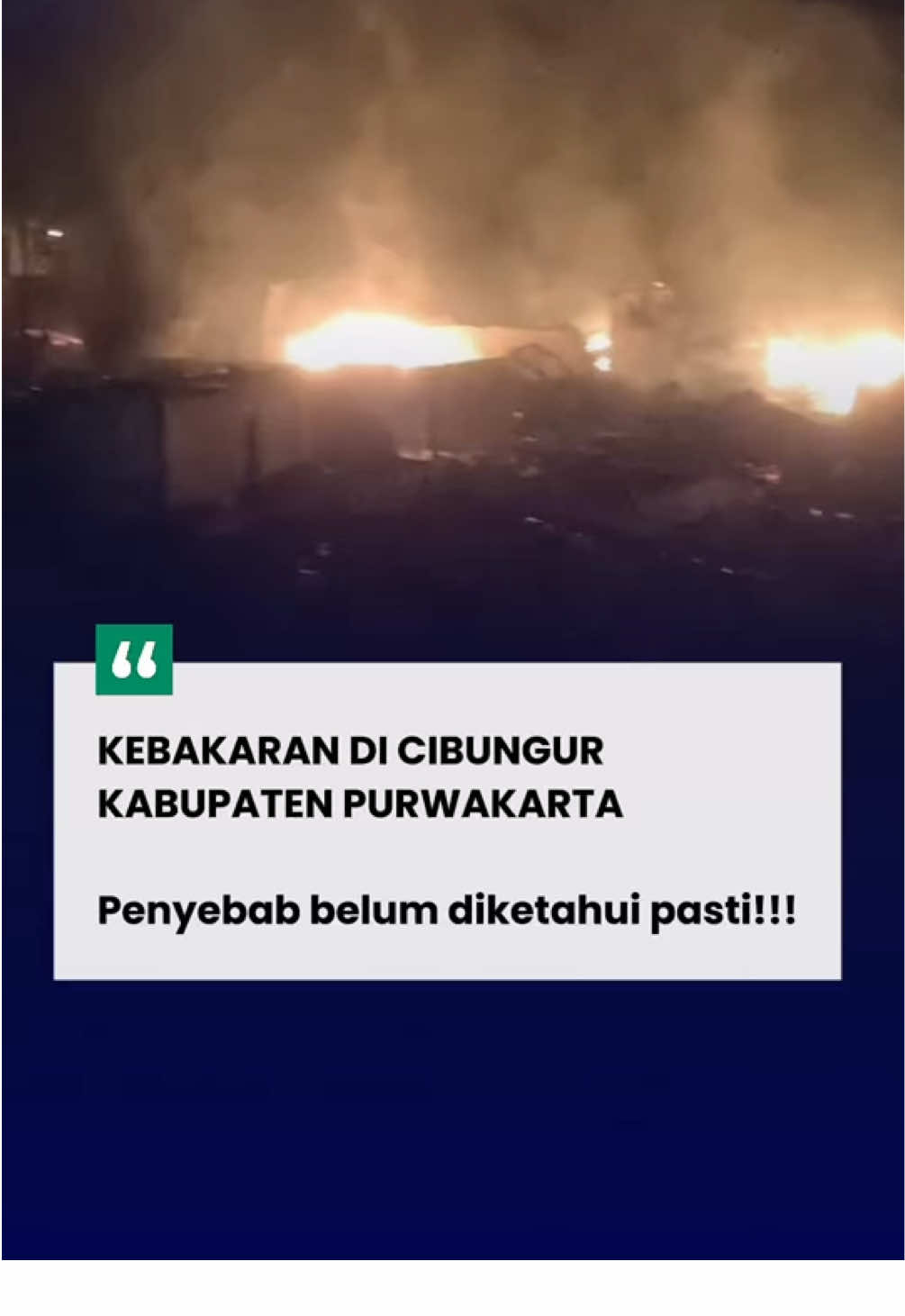 Kebakaran Hebat Lahap Deretan Kios Jajanan di Cibungur, Purwakarta Purwakarta – Kebakaran hebat melanda deretan kios jajanan dan oleh-oleh di Cibungur, Purwakarta, Sabtu (20/9) dini hari. Api dengan cepat membesar dan menghanguskan beberapa kios yang selama ini menjadi tempat favorit para wisatawan untuk membeli camilan khas Purwakarta. Menurut keterangan sejumlah saksi, asap tebal mulai terlihat sekitar pukul 01:30 WIB. Warga yang mengetahui kejadian tersebut segera menghubungi petugas pemadam kebakaran. Satu unit mobil damkar diterjunkan ke lokasi untuk menjinakkan api yang sudah terlanjur membesar. “Api menjalar sangat cepat karena sebagian besar kios terbuat dari material kayu dan berisi barang-barang mudah terbakar,” ujar salah seorang pedagang yang kiosnya ikut terbakar. Petugas damkar berhasil memadamkan api sekitar pukul 02:00 WIB. Belum ada laporan terkait korban jiwa, namun kerugian materi diperkirakan mencapai puluhan juta rupiah. Hingga berita ini diturunkan, penyebab kebakaran masih dalam penyelidikan pihak berwenang. Tim gabungan dari kepolisian dan pemadam kebakaran terus melakukan olah tempat kejadian perkara (TKP) untuk memastikan sumber api. Peristiwa ini menjadi pengingat pentingnya kewaspadaan terhadap potensi kebakaran, terutama di kawasan padat dengan material mudah terbakar seperti pusat jajanan dan oleh-oleh. #purwakarta #intiporia #mediainformasi #intipduniayangmenyenangkan #jabar 