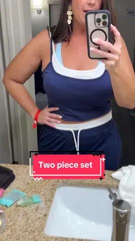 This set is cute and comfy! ❤️ 