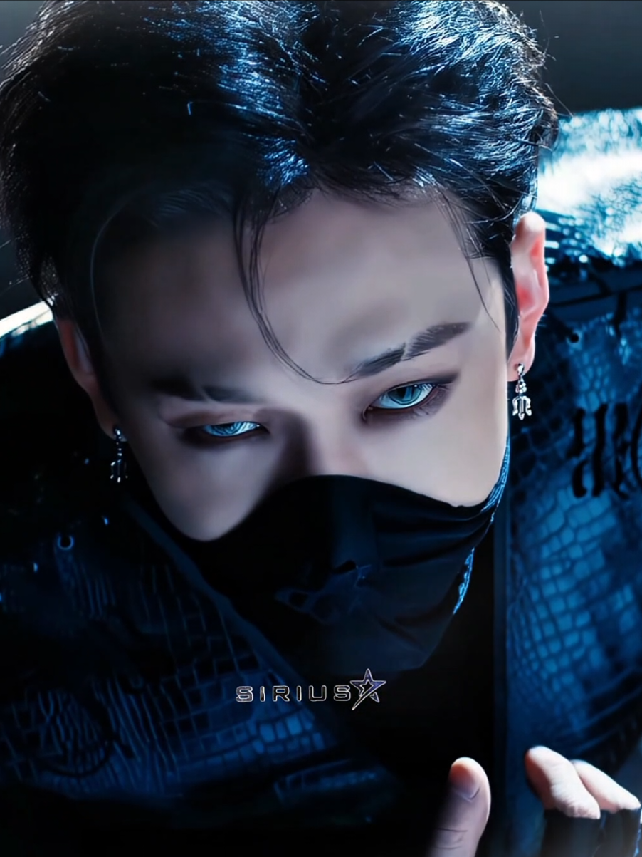 me enfeiticei. another edition ot8, there are 17 thousand of us, thank you very much! #stray kids #stay #ot8 #kpopstraykids #sirius 