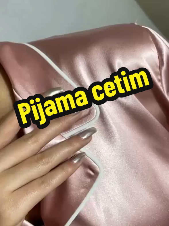🔥 pijama americano cetim feminino camisa de manga longa com botões e calça 😍 👉Me segue para mais dicas como essa 👉Código nos comentários #pijamas #pijamasfeminino #pijamasmujer #tiktok #fyp 