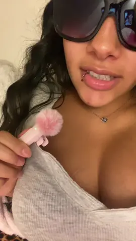 over here looking like willy wonka #freesample #slay 