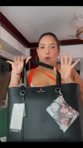 Umboxing #paratiiiiiiiiiiiiiiiiiiiiiiiiiiiiiii #for #fyp #amigas #umboxing @gigimedina15 