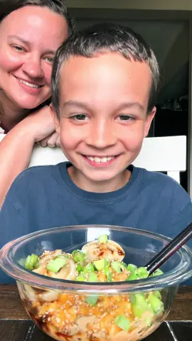 Eatwitheli is BACK ❤️ (he has 2 loose teeth so please don’t make fun of his chewing 🥲) #samyang #carbonara #ramen #mukbang #fyp 