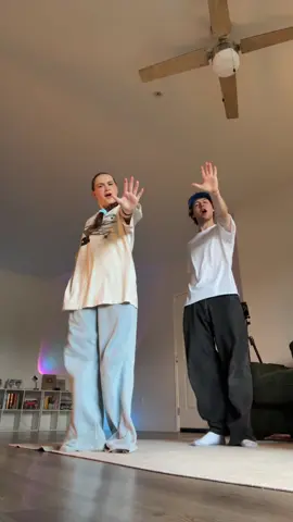 BEEN A MIN TIK TOK!! @chloe kleiner Dc: @4 