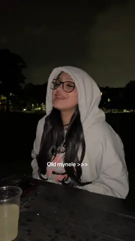 I KNOW it’s “Manele” ok let me BE ❤️ #fypシ゚ #viral #gypsygirl #romanegila #mynele #singing #roma #romaningirl #xybca #viraltiktok #foryou #trending #relateble #balkan #slavic 