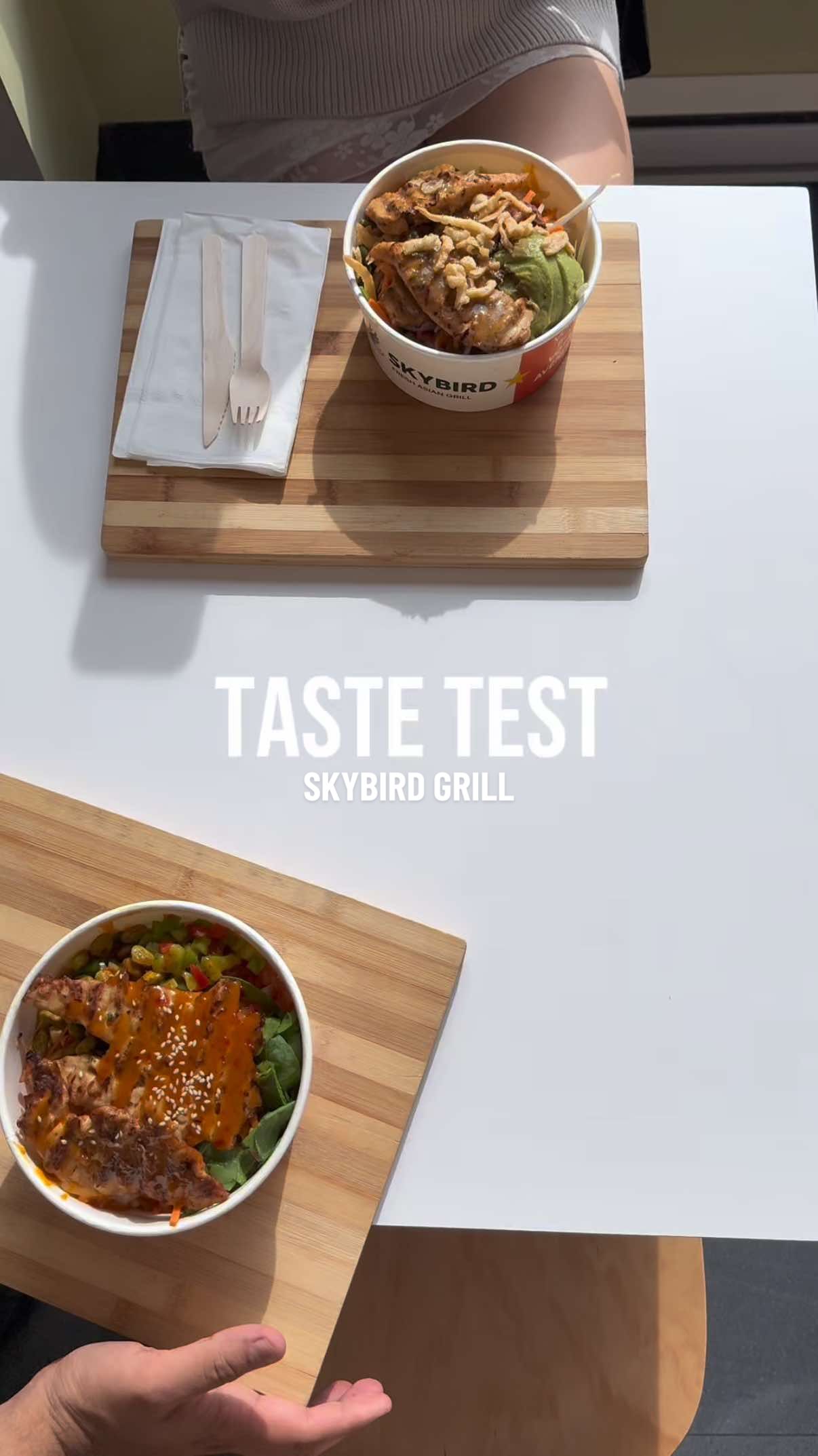 On a testé le @SKYBIRD Fresh Asian Grill et on a adoré!!! 🔥 coup de coeur pour le poulet sauce bbq japonaise !!🌯 #mtlfoodie #fyp #tastetest #Foodie #mtlfood 