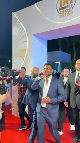A wonderful surprise from the red carpet to the stage with the star @ahmed saad at the @Dearguest event tonight!