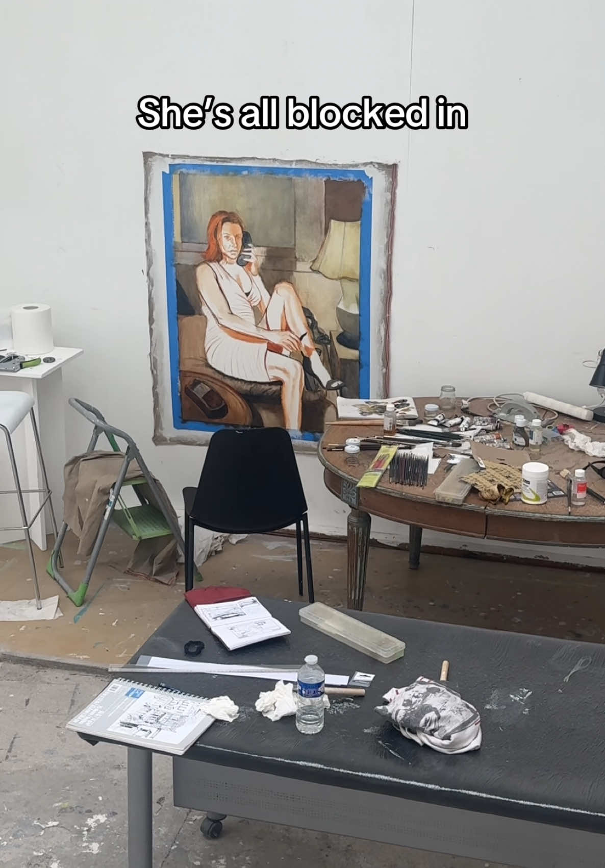 I’m having so much fun here 😊 painting in a castle is a dream come true #france #oilpainting #castle #artist