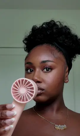 I thought this was kinda cool 🤭 I love when ideas come to mind while I’m doing my makeup! #makeuptransition #makeup #blackgirlmakeup #nychemise #fypシ゚viral 