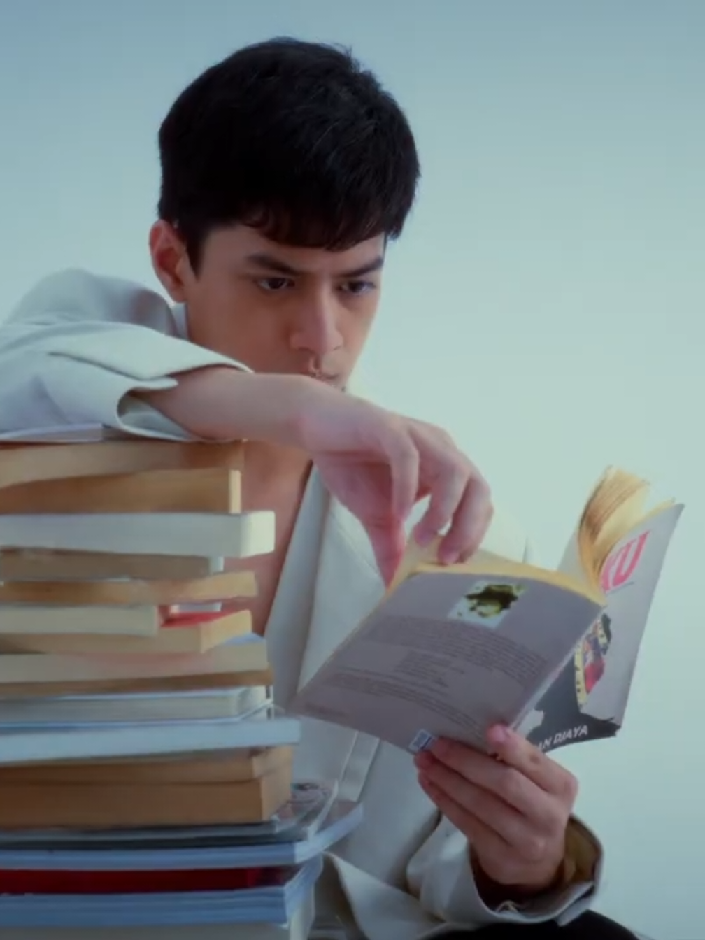 The Portofolio Signature with El Putra Sarira ✨ @elputrasarira @Portofolio  *vibes-nya jadi kayak MV 😍* cr : Portofolio YouTube Channel  #elputrasarira #rangga #filmranggadancinta #milesfilms #portofolio 