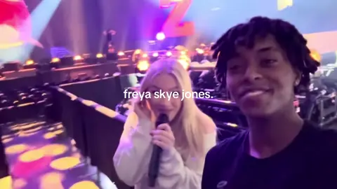 #FREYASKYE ~ omg the way she sang “because i swear i knew you a while” PERFECTION. ~ #fyp #viral 