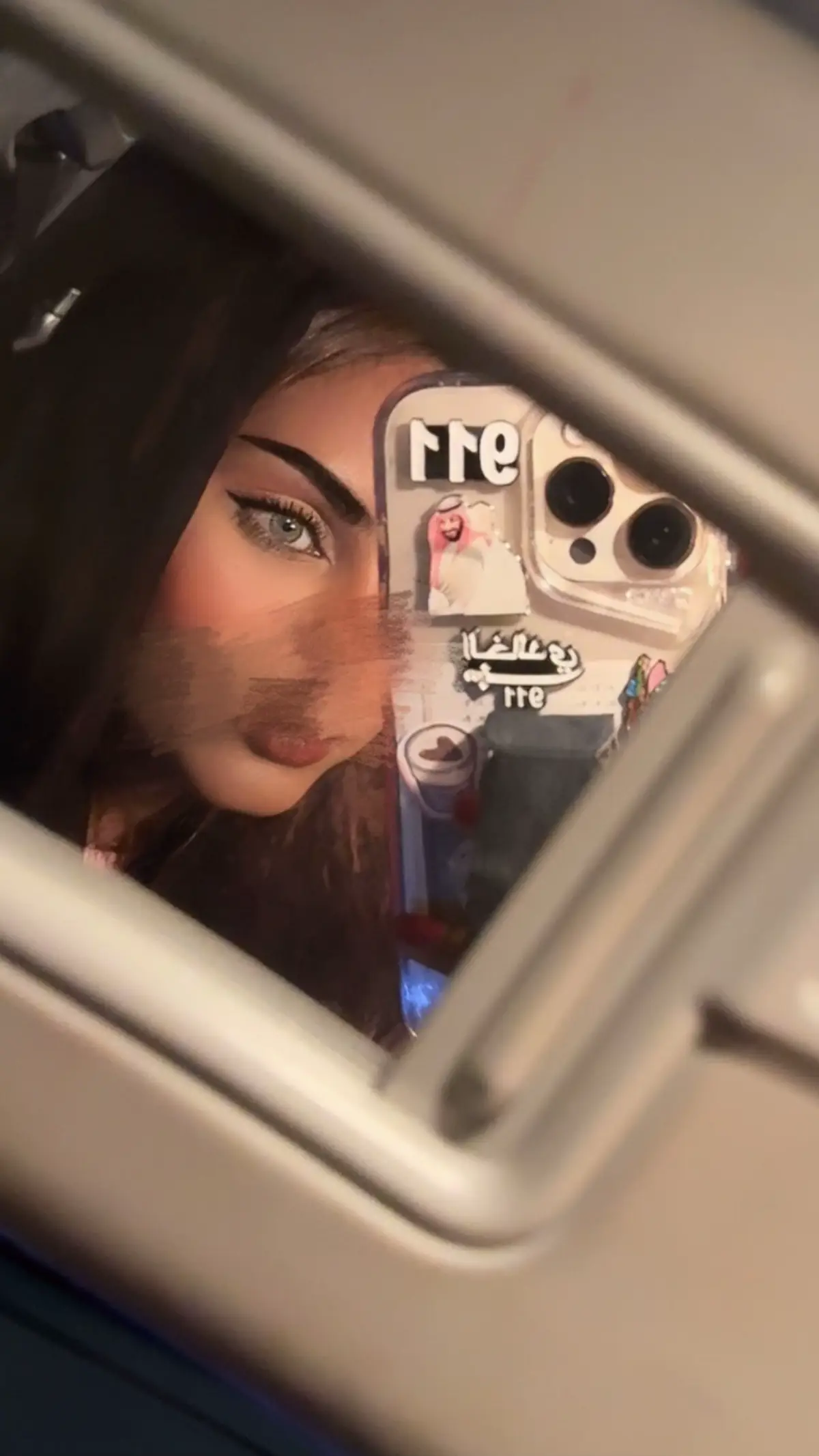 وش يمنعك لاتواصلني و أنا أموت فيك ؟؟ 