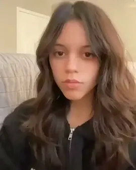 achei perdido na galeria 🙃... #fy#fu #JENNAORTEGA 