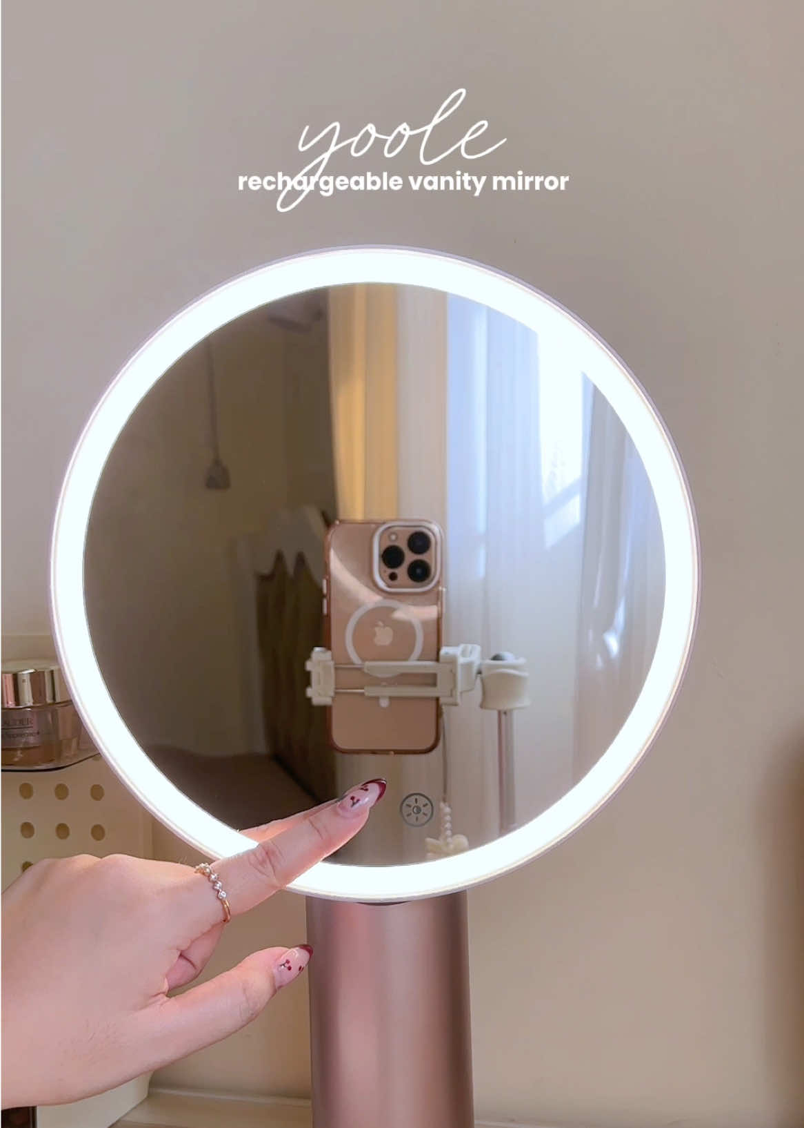 this is your sign to switch to a rechargeable mirror ✨ 🏷️ #yoole #rechargeablemirror #vanitymirror #makeupmirror #yoolemirror 
