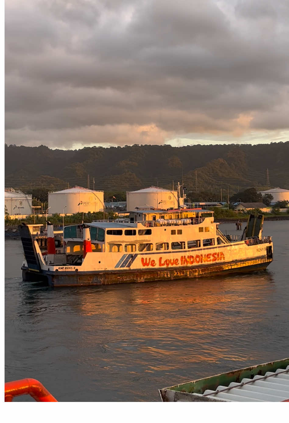 Kata-katane pie iki bollo? • • • #asdpindonesiaferry #selatbali #masukberanda #fyppppppppppppppppppppppp #banyuwangi 