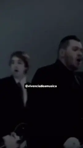 🎶 Só por Uma Noite  🎙️ Charlie Brown Jr