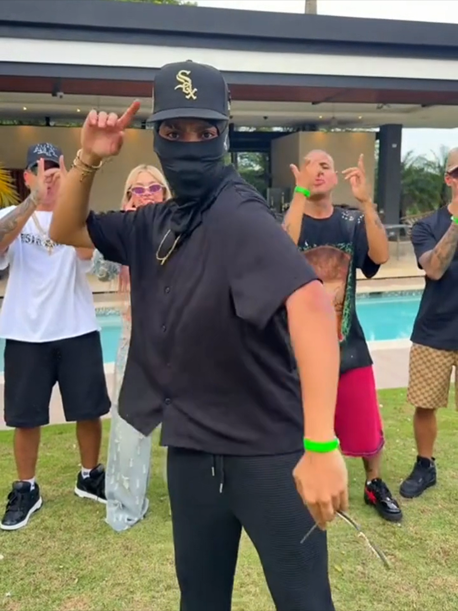 El Prime De JuanFerLaMata @JuanFerLaMata🍀 @MrStivenTc @JuanchitoPege @Epidemic77 @Maria Julissa @Escro @Jair Essence 