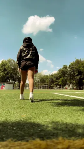 unos pases? #flagfootball #tochobandera🏈 #babyivvy 