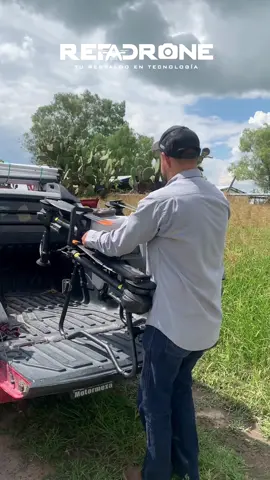 🔊✨ ASMR de poner a trabajar el dron ✨🔊 Desde el clic del encendido, el llenado del tanque y el zumbido de los rotores… cada detalle se escucha mejor cuando el futuro del agro despega. 🌱🚀 Disfruta el sonido de la innovación: DJI Agras en acción. #ASMR #DJIAgras #agro #agriculture #DJIT25P