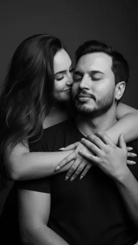 Sem dinheiro para um ensaio com a patroa?  Comenta aí em baixo que deixo prompt, só copiar e colocar na Gemini 😌😗 #fly #casal #amor #ia 