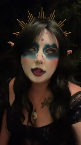 #clown #clownmakeup #scaryclown #spookyclown #clowncore #whitecontacts #creativemakeup #whitefoundation #whiteface #spooky #scary #spookyseason #spookymakeup #fyp #foryoupage 