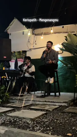 Kerispatih - Mengenangmu Cover 🎸🎤🎼 with @imroonesia  #coverlaguindonesia #akustikcover #liveperformance #kerispatih #mengenangmu @KerispatihOfficial 