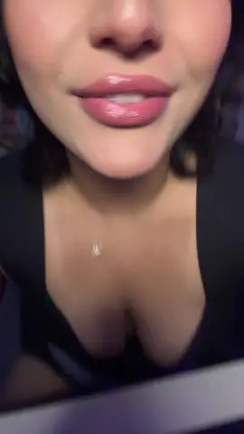 Come here 🥰 #comehere #baby #kisses #smudge #mommy 