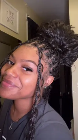 Who sitting hours for braids ? NOT ME🥳❤️ @Frodio Hair #hairstyles #blackgirlmagic #trending #fyp #braidwig 