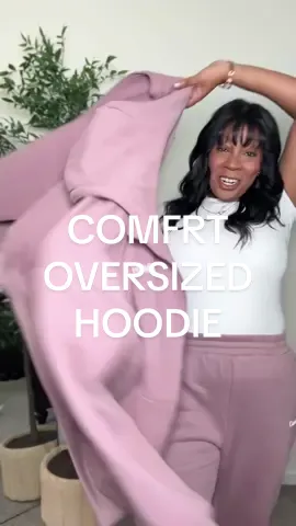 Comfrt oversized hoodie in orchid 🫶🏽🫶🏽 #comfrt #comfrtclothing #comfrtcloud #oversizedhoodie #tiktokshopcreatorpicks 
