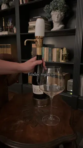 Friday night in….my favvvvve. #fyp #viral #ralphlaurenaesthetic #homedecor #LanguageLearning 