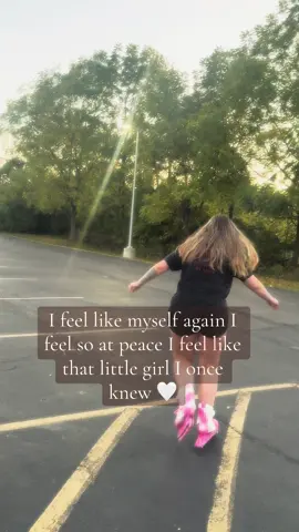 My therapy 🩷  #rollerblades #impalaskates #fyp 