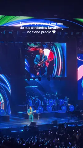 Mi viejita  #marcoantoniosolis #marcoantoniosolís #fyp #foryou #conciertos 