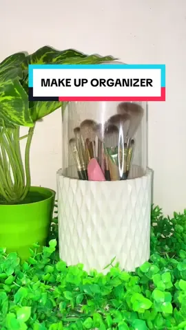ROTATING MAKE UP ORGANIZER 🤍  #trending #viral #makeuporganizer #organizer #fypage 