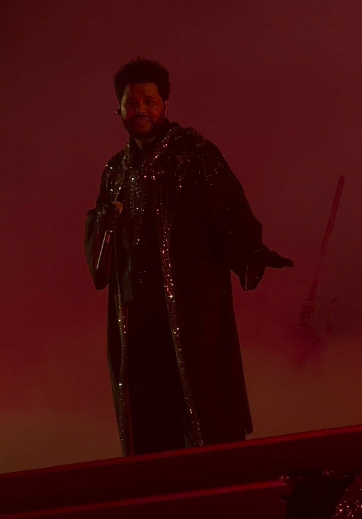 Long in my life I wouldn't let love inside #fyp #theweeknd #afterhourstildawnstadiumtour #hurryuptomorrow #xotwod 
