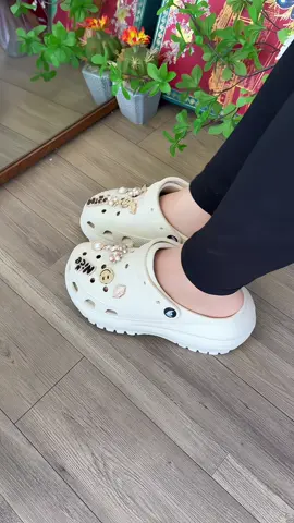 Dép sục TIPONO vẫn là chân ái #depsucnu #depsuctipono #depsucdecao #depsuccrocs #ngocgiayxinh88 