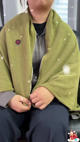 Cold mornings? Not anymore ❄️ This heated blanket shawl wraps around you like a cozy hug while keeping you hands-free. Perfect for chilly nights, work from home, or gifting season #tiktokshopcreatorpicks #creatoricons #fallfreshness #tiktokshoplabordaysale #tiktokshoprushready