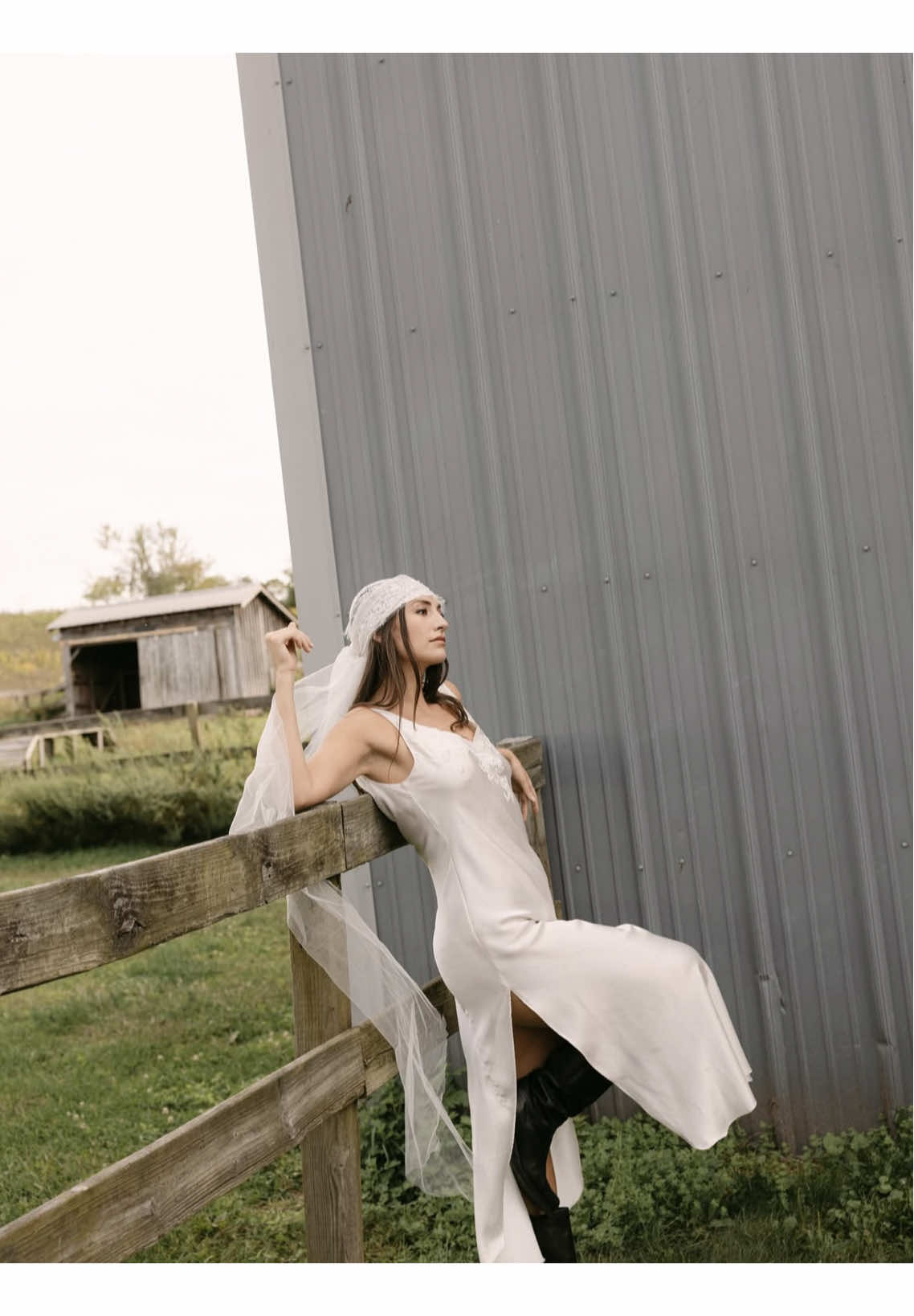 Natural & Classy is what we were looking for… ✨ 📍New York  Vlamur Brides & Beauty Masters Brides | Socials | Editorials  3335978745📲🤍 #brides #bridalmakeup #Gdl #makeupartist #hairanakeup               