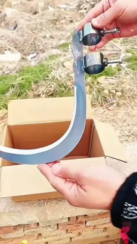 #Manganese steel pruning sickle para sa mataas na lugar#Pampalupot ng mga sanga sa mataas na lugar na may makapal na tangkay at mahabang hawakan#Mataas na performance at praktikal na tool#Lubos na inirerekumenda ito#fyp# foryou#