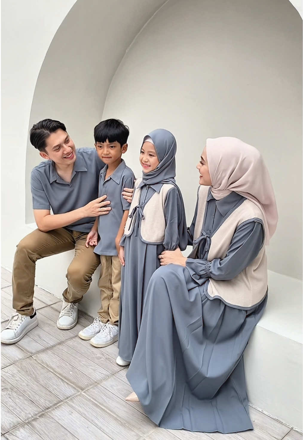 Banyak yang mauu, Siapa nih yang kemarin ga kebagian Amara Dress? 😫 join live sekarang biar ga kehabisan ❗️❗️