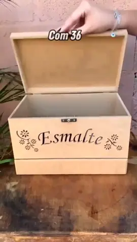 Porta Esmalte Maleta Divisórias Em MDF Cru Com Gaveta#esmaltes#achadinhostiktok #achadinhosdashopee # @acheinotiktok13  @acheinotiktok13  @acheinotiktok13 