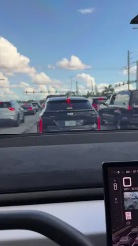 Only cybertruck owners can relate😂