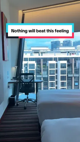 this room cured by villain arc 😈 #HolidayInnExpress #Singapore #Hotel #Fyp #staycation