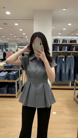 #kemejawanita #outfitideas #kemejaslimfit 