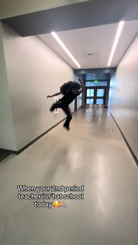 Ain’t about to write 30 paragraphs at nine in the morning 🥹💔✌🏽##fyp##xyzbca##likeplease##real##school