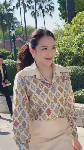 Cô ấy tuyệt vời từ ánh mắt đến cách đối xử với mọi người.💙#paetongtarnshinawatra #thailand🇹🇭 @ingshin21 