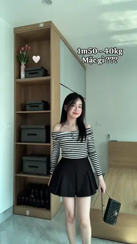 Cái áo nó xinh cỡ này, nó đỉnh cỡ nàyyyyyy.  Phải chi hồi đi học biết cách ăn mặc tí là có 1 Lee Min Ho cho riêng mình ròii 🤭. Bà nào gầy mà thích trễ vai thì phải sắm ngay nhen trời ơiii nó xinhhhh, cái hoạ tiết sọc ngang giúp mình trông đỡ gầy hơn á mn 🫶🏻🫶🏻🫶🏻 (như này mà còn ít lượt xem, k XH thì phí quá huhu) #outfit #m50 #macgidexinh #nganmet5 #myoufit 