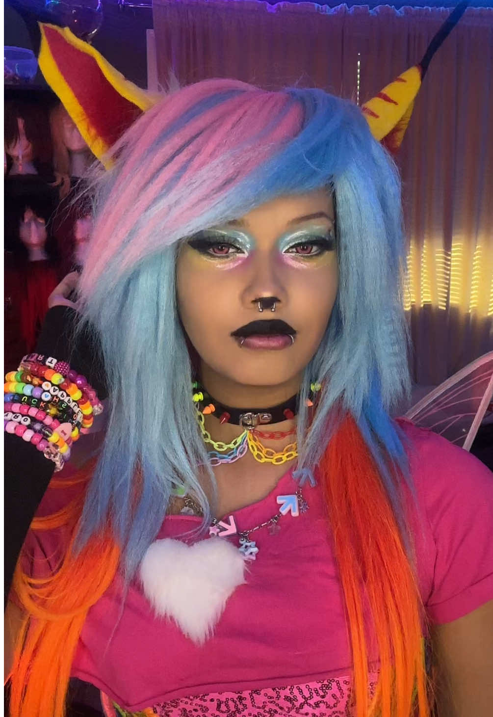 Once I cosplay Pinky pie it’s over yall #queenbee #queenbeecosplay #helluvaboss #helluvabosscosplay #cosplay 