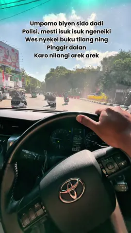 Coba biyen aku manuut !!! Ready for rent innova Reborn siap melayani anda *wedding *dinas *kunjungan kerja *liburan *wisata *city tour *VIP event Harga bisik bisik saja : 082139628580 #sewamobilsurabaya #rentalmobilsurabaya #sewamobilmalang #sewahiacesurabaya #sewamobilmurah                         